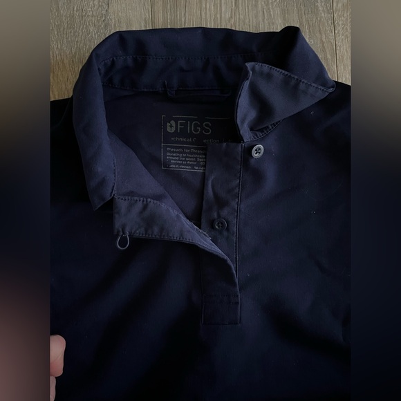 Figs Women’s Nala Longsleeve ScrubPolo Navy - Size Medium - Picture 5 of 10